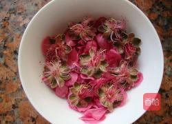 红糖桃花粥的做法图解2