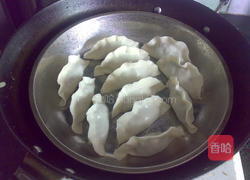 虫草云耳香菜饺的做法图解11
