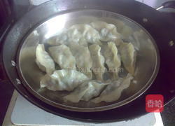 虫草云耳香菜饺的做法图解12