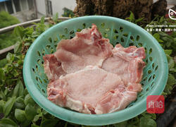 波罗蒂豆香煎猪排的做法图解2