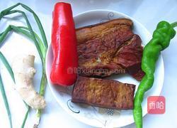 香干炒腊肉的做法图解1