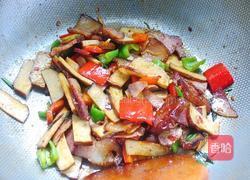 香干炒腊肉的做法图解10