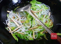 香干牛心菜炒米粉的做法图解8