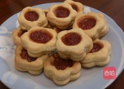 草莓夹心饼干的做法图解1