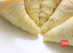 凉拌绿竹笋的做法图解1