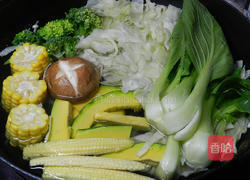 泰式酸辣明虾的做法图解4