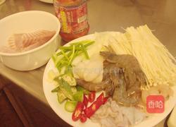 泡菜海鲜锅的做法图解1