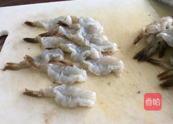 凤尾明虾的做法图解2