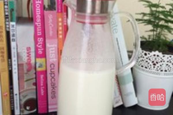 比脱脂牛奶热量