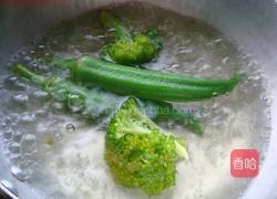 凉拌鲜虾沙拉的做法图解2