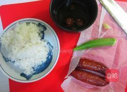 清蒸香肠扣饭的做法图解1