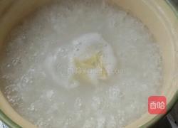 皮蛋瘦肉粥的做法图解5