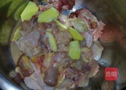 清汤母鸡的做法图解1