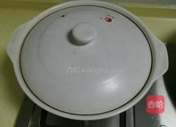 黄芪当归香菇炖鸡的做法图解4