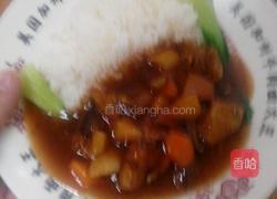 香菇鸡块盖饭的做法图解3