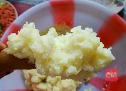 土豆泥虾仁火腿煎饼的做法图解2