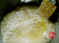鸡蛋壳里孵出的鸡蛋糕的做法图解6