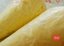鸡蛋壳里孵出的鸡蛋糕的做法图解7