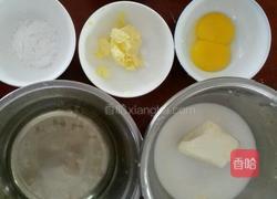 漫天飞雪芝士蛋糕的做法图解1