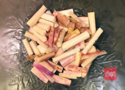 拔丝山药的做法图解2