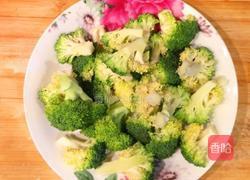 蚝油西兰花的做法图解1