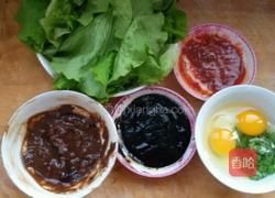 鸡蛋灌饼。的做法图解1