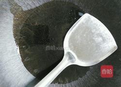 香菇芹菜炒肉的做法图解3