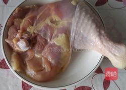 辣子鸡丁的做法图解1