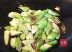 鱿鱼炒丝瓜的做法图解6