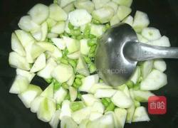 西葫芦烧毛豆的做法图解2