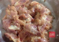 洋葱炒肉的做法图解3