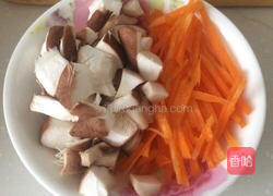 皮蛋瘦肉粥的做法图解3