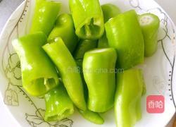 虎皮青椒的做法图解1