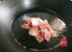 莲藕排骨汤的做法图解3