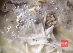 鲫鱼汤的做法图解3
