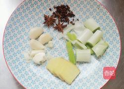 炖鲫鱼的做法图解3