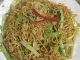 韭黄鸡蛋炒面