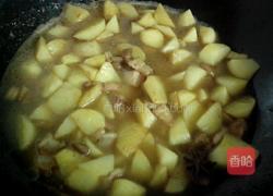 五花肉焖土豆的做法图解5