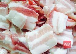 香菇猪肉水饺的做法图解1