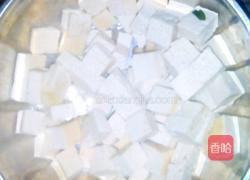 凉拌果酱豆腐的做法图解2