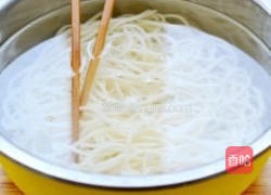 高温首选 鸡丝凉面的做法图解9