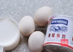奶香浓郁 冰凉好布丁的做法图解1