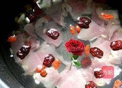 南北杏炖瘦肉汤的做法图解7
