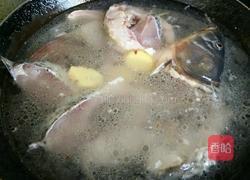 咖喱鱼汤的做法图解3
