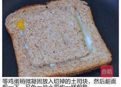 双蛋火腿黄瓜三明治的做法图解4