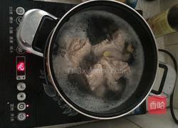 龙骨秋葵汤的做法图解2