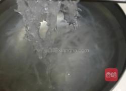 冰糖燕窝的做法图解1