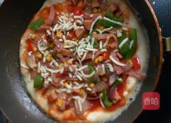 不用烤箱做披萨（平底锅，电饼铛齐上阵）的做法图解6