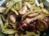 香菇瘦肉炒贡菜