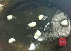 香菇包介炒火腿的做法图解3